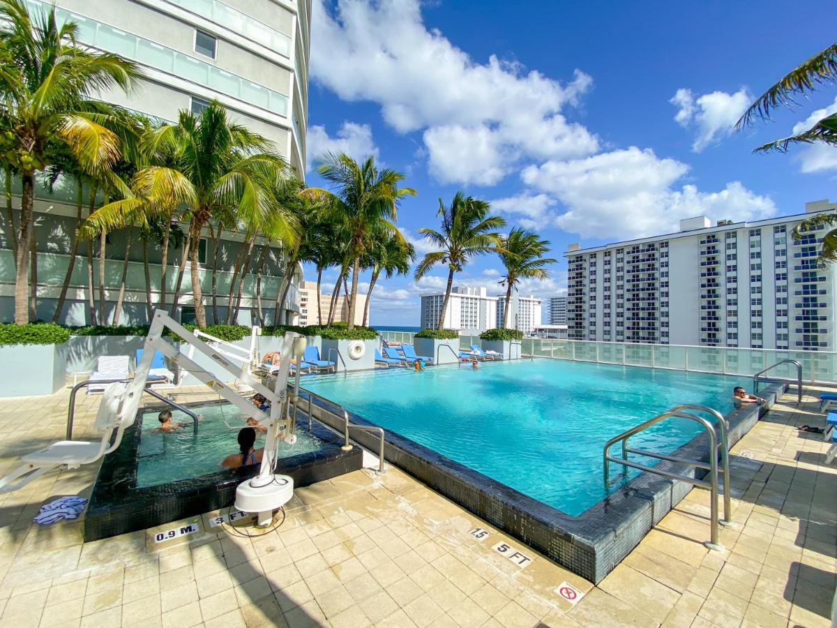 W Residences Fort Lauderdale Luxury Suites Across From Fort Lauderdale Beach エクステリア 写真